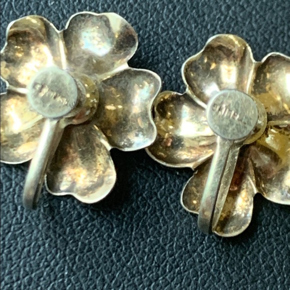 Vintage Screw-back Sterling Silver Earrings - Picture 3 of 3